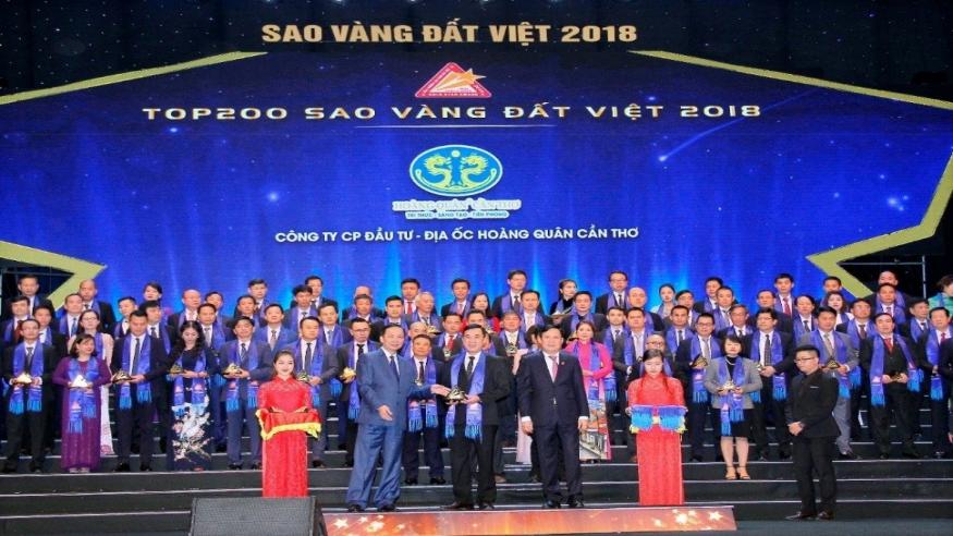 Hoàng Quân Cần Thơ liên tiếp nhận giải thưởng về thương hiệu Việt