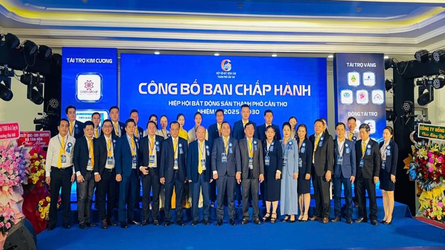 Hoàng Quân Cần Thơ Đồng Hành & Chúc Mừng Đại Hội CaREA Lần Thứ IV